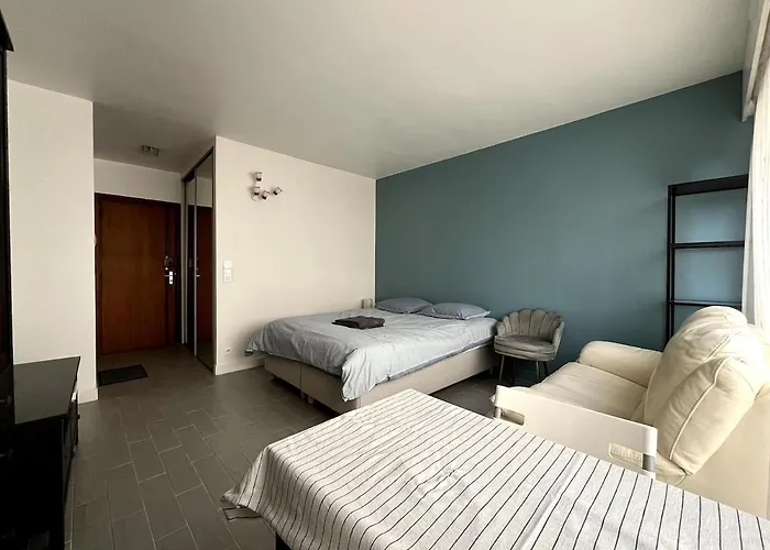 28 Square Meters, Near Eiffel Tower アパート *